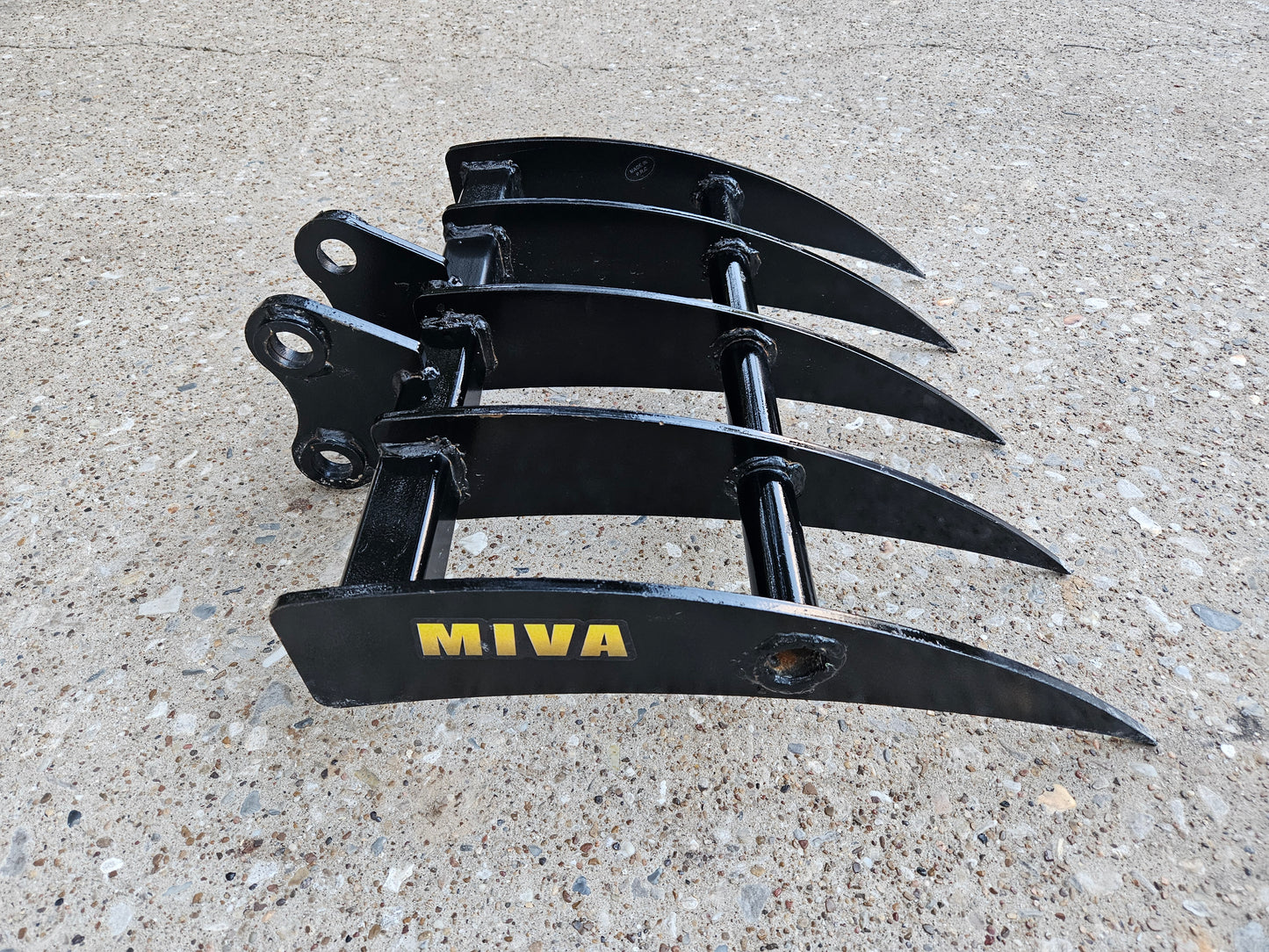 MIVA 1-2 Mini Excavator Rake Attachment