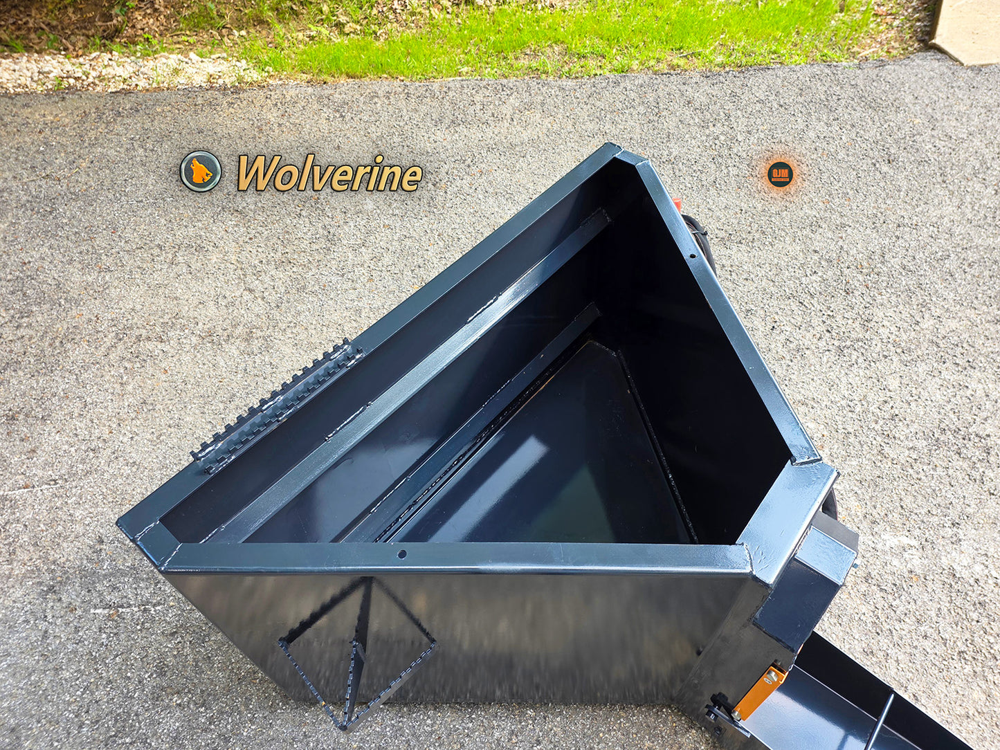 Wolverine CCT-11-148V 3/4 CU. YD. Skid Steer Concrete Chuter